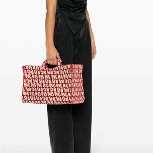 Valentino Le Troiseme Tote